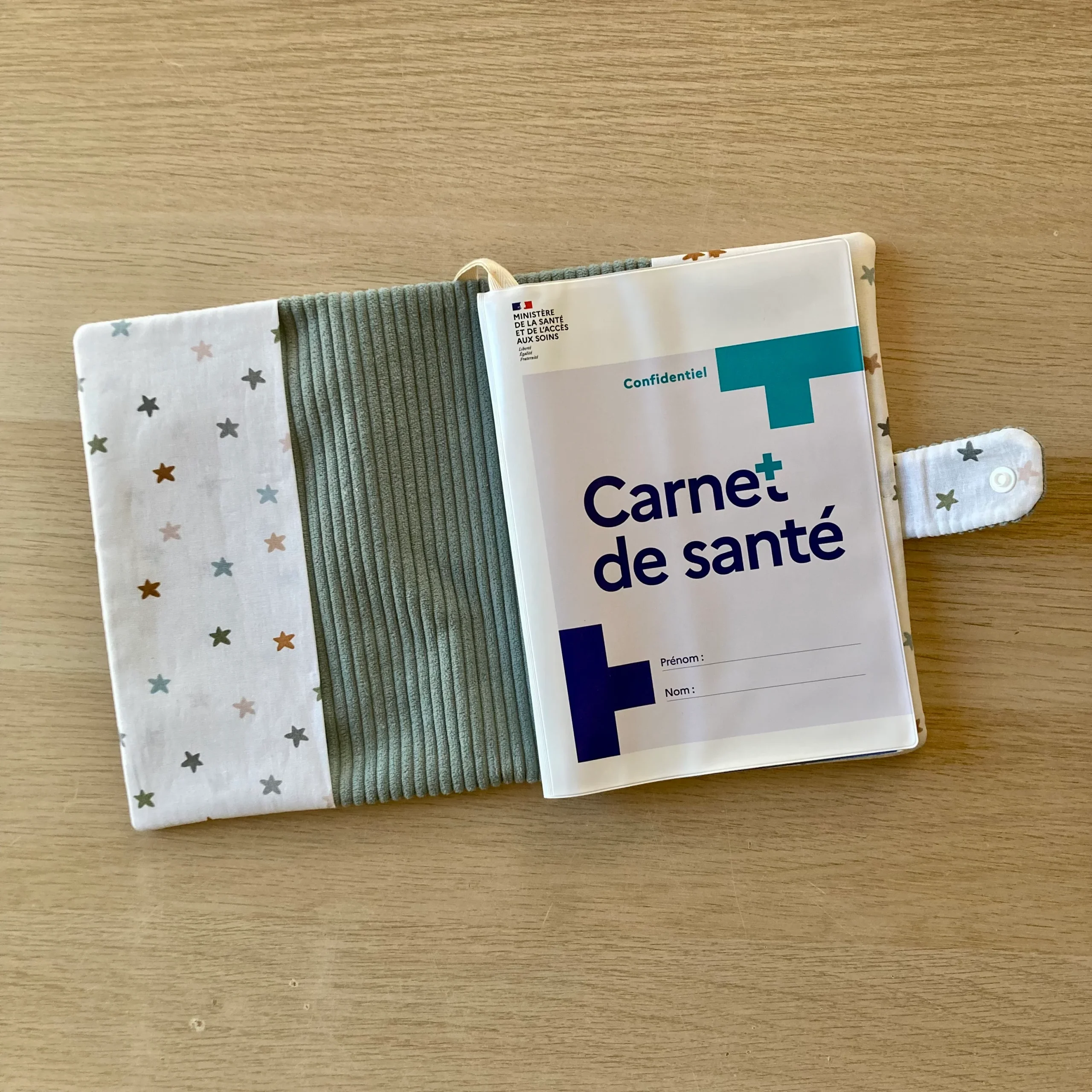KIT Protège carnet de santé Tibobo Étoiles / Bleu – Image 2