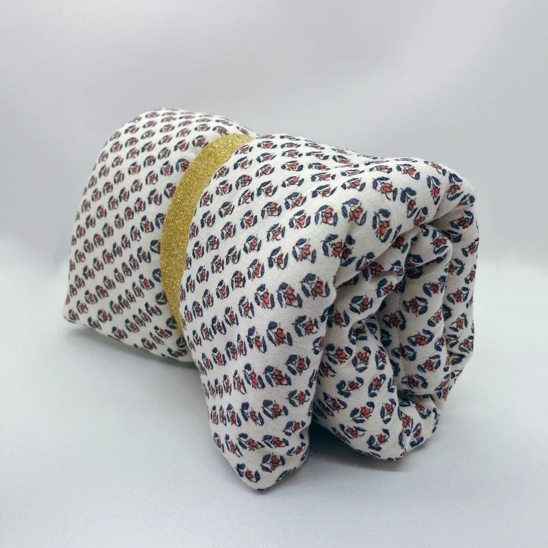 Tapis à langer nomade - Écrue à fleur tomette – Image 6