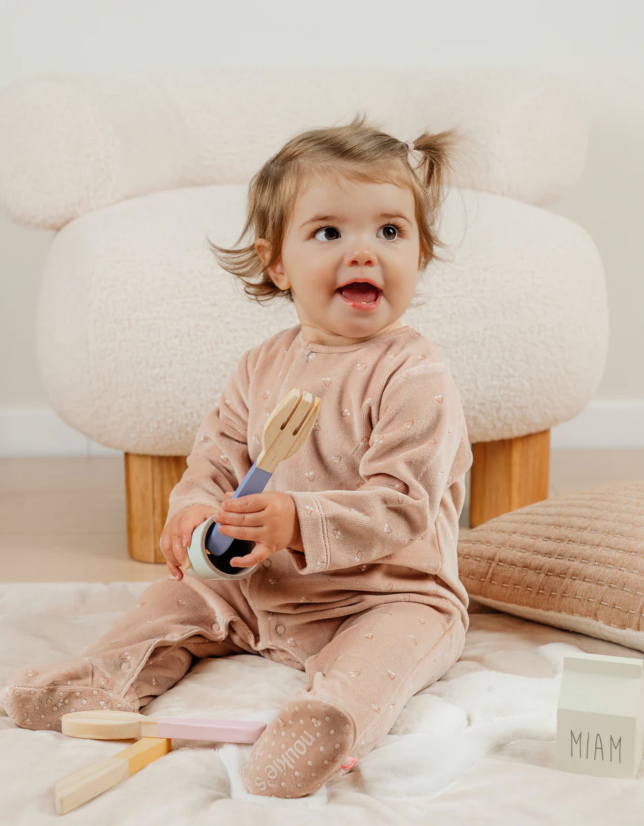 Pyjama bébé en velours rose – Image 4