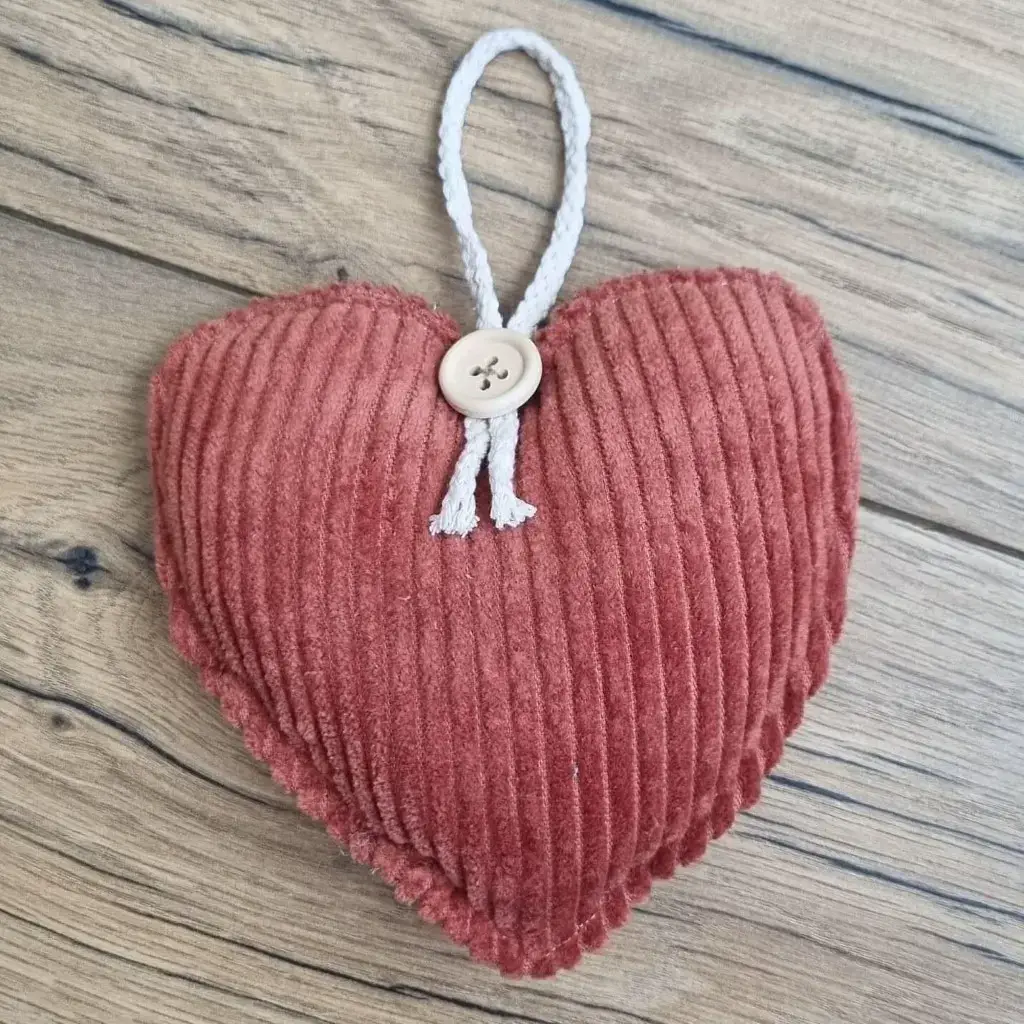 Cœur en tissu à suspendre personnalisé – Image 4