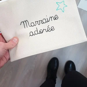 SUR COMMANDE - Pochette brodée